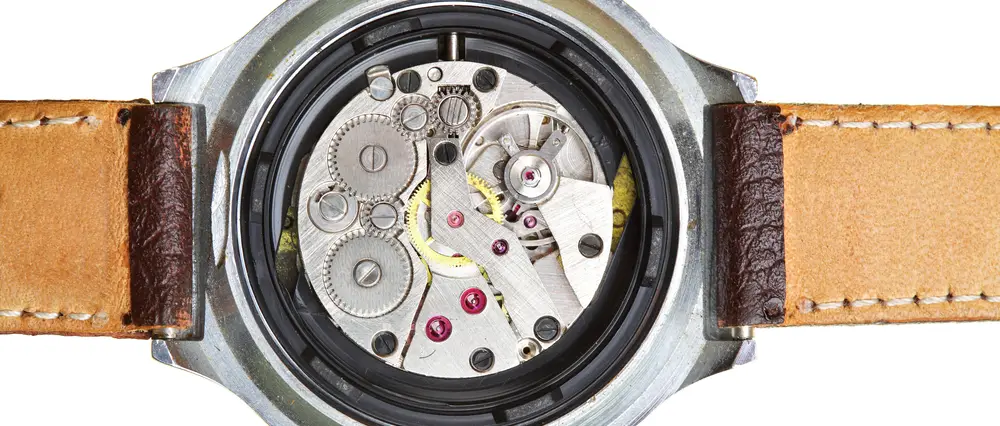 Mechanical watch with leather strap